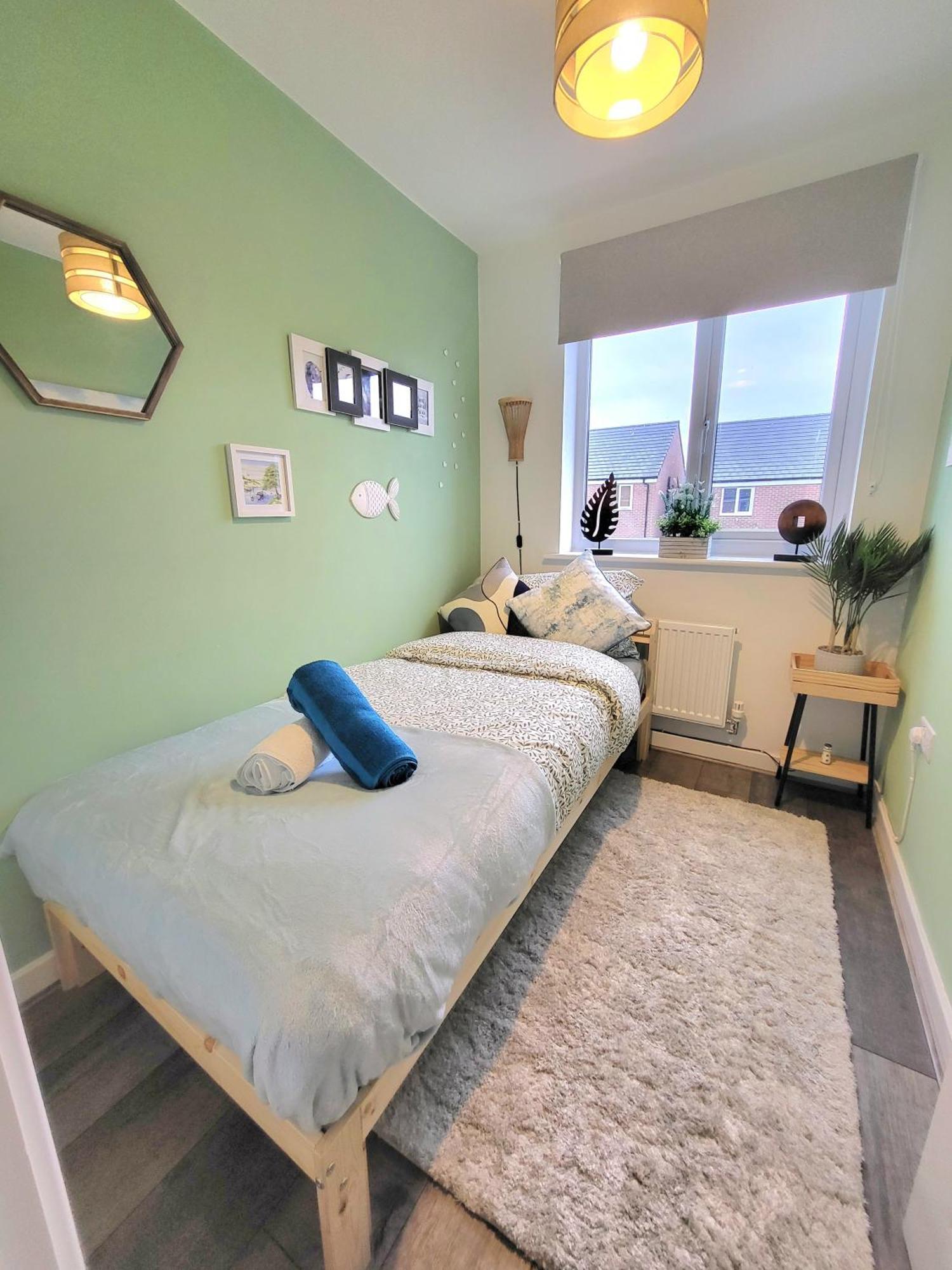 Seaside Beach Themed Home With Garden And Driveway Lytham St Annes Kültér fotó