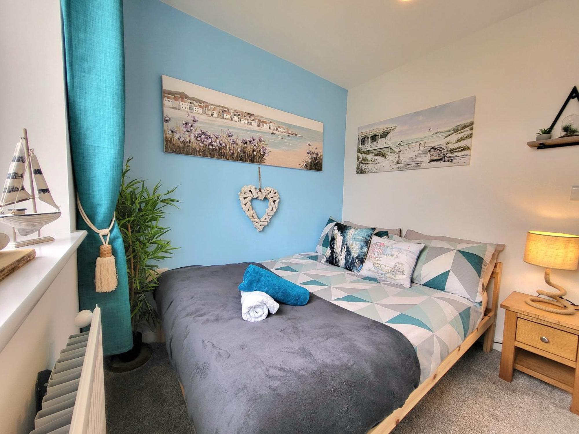 Seaside Beach Themed Home With Garden And Driveway Lytham St Annes Kültér fotó