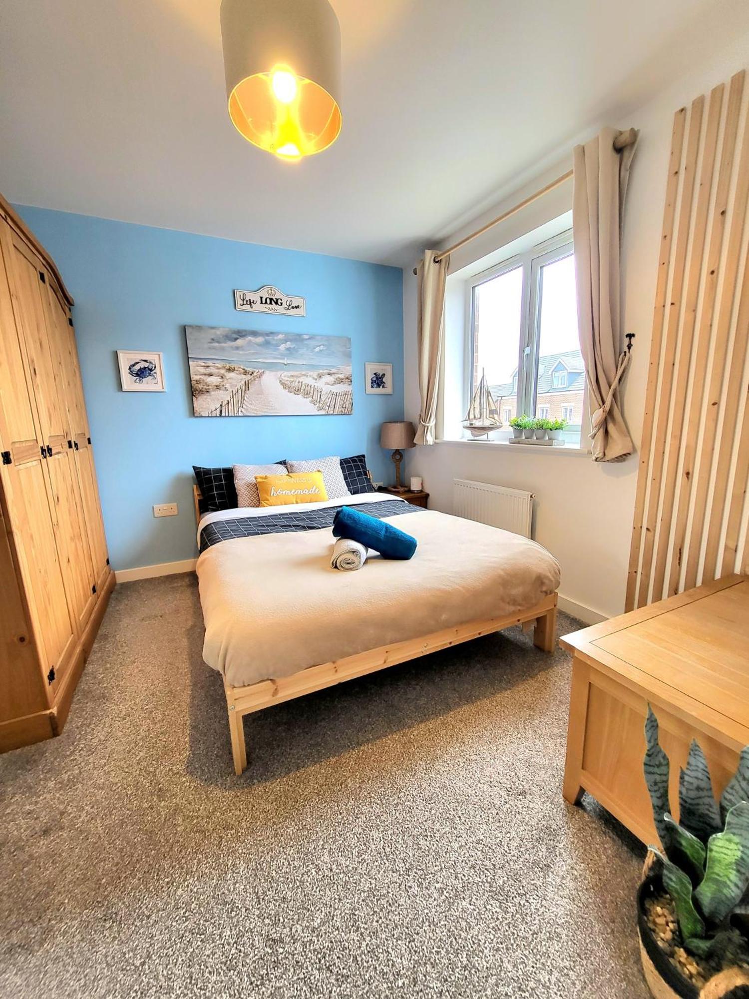 Seaside Beach Themed Home With Garden And Driveway Lytham St Annes Kültér fotó